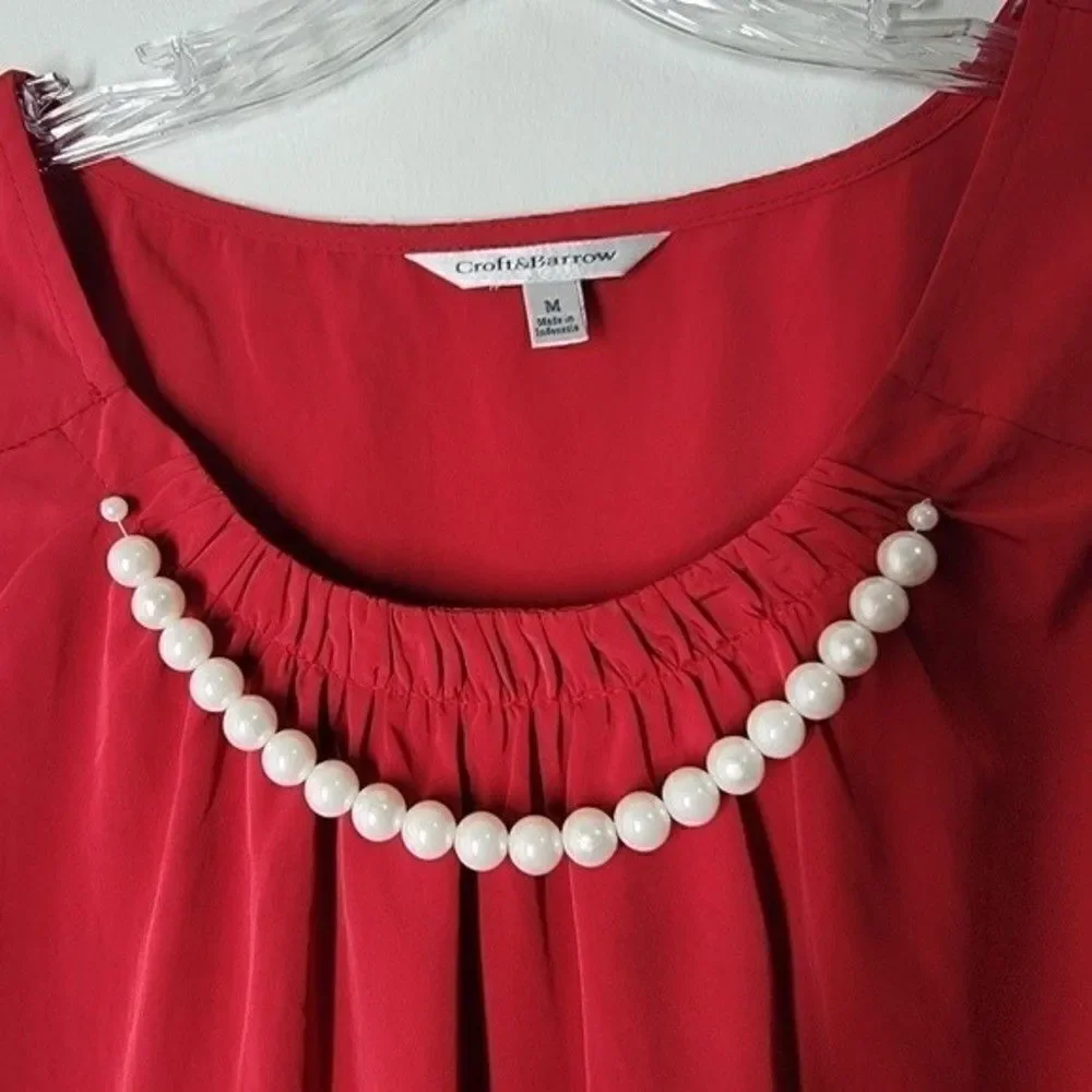 CROFT & BARROW Attached Pearl Necklace Sleevesless Red Blouse Size Medium - Picture 7 of 8
